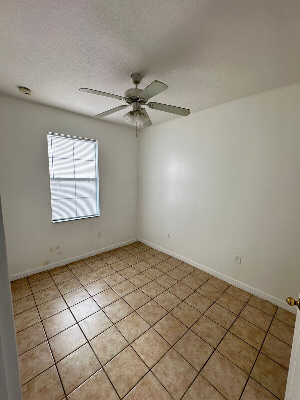 2674 Mayaguana St, Kissimmee, FL 34747 - photo 7