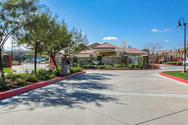 The Village at Henderson, Porterville, CA 93257 - photo 6