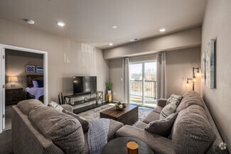 565 W Bryant, Springfield, MO 65810