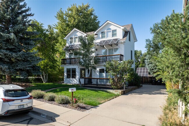 Many homes in Wonderland are surrounded by mature trees.