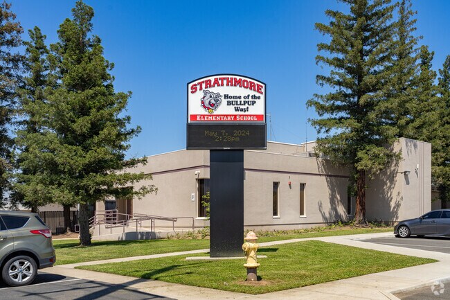 A lighted marquee at the entrance of Strathmore Elementary School informs parents of events.