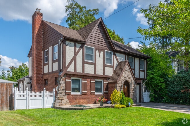Gorgeous Tudor homes built in the 1900's can be found throughout Hempstead.