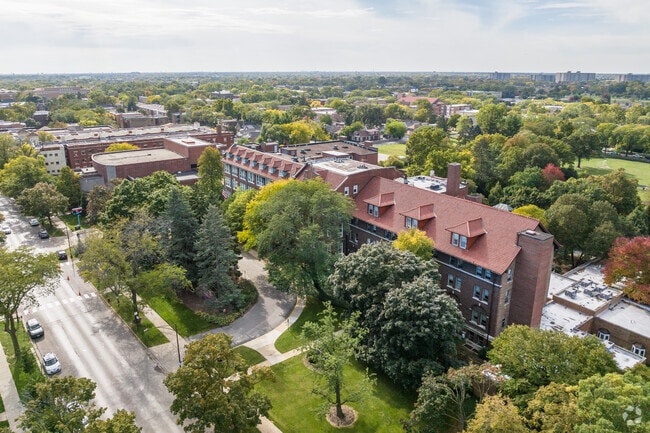 Acero - Sor Juana Ines de la Cruz School partners with the Benedictine Sisters of Chicago.
