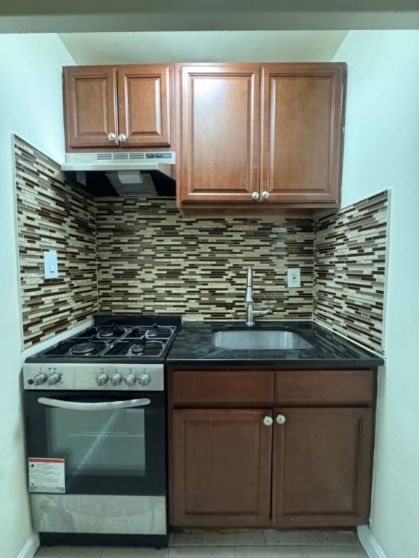 235 S Harrison St Unit 212, East Orange, NJ 07018