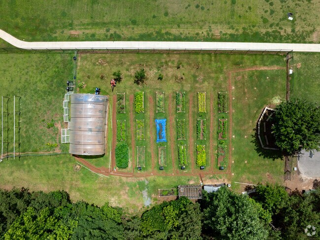 Cogburn Woods Elementary School gets an A for Academics from Niche Grade.