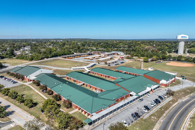 Miller Fine Arts Magnet Middle School is a public school.