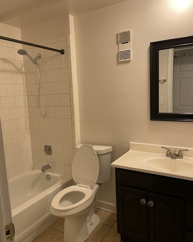 543 Brookside Dr unit L, Westmont, IL 60559 - photo 4