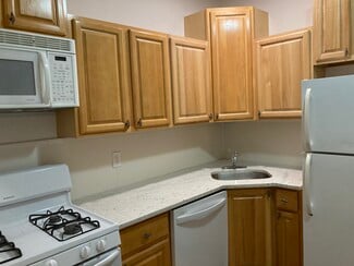 130 Front St Unit 3, Dunellen, NJ 08812
