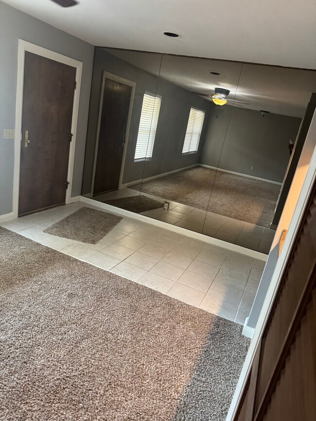 600 NW 4th St unit Sycamore Square, Oklahoma City, OK 73102 - photo 5