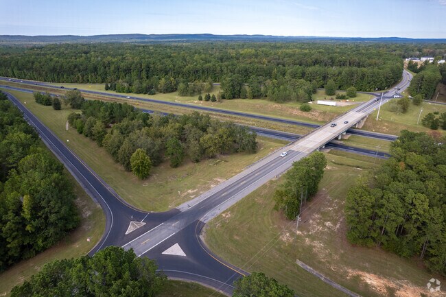 Cataula residents can travel to Atlanta or Columbus Georgia via I-85.