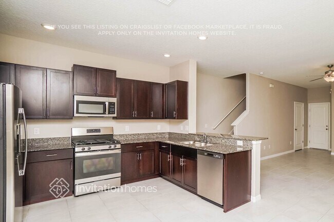 8464 Druid Oaks Ln, New Port Richey, FL 34655 - photo 6