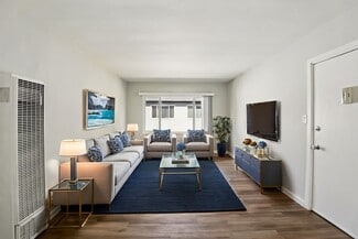 6233 S La Brea Ln, Los Angeles, CA 90056