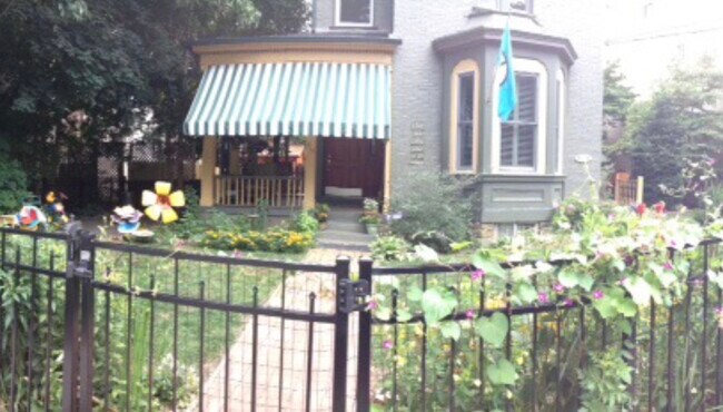 917 S Aiken Ave unit 917, Pittsburgh, PA 15232 - photo 2