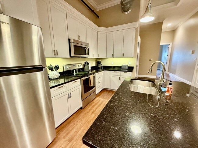 317 Main St unit 200, Cedar Falls, IA 50613 - photo 3