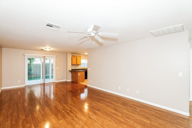 6384 Whispering Clouds Ct, Las Vegas, NV 89141 - photo 5