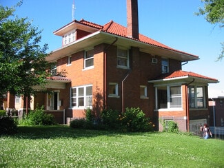 531 S 36th St Unit 2, Omaha, NE 68105