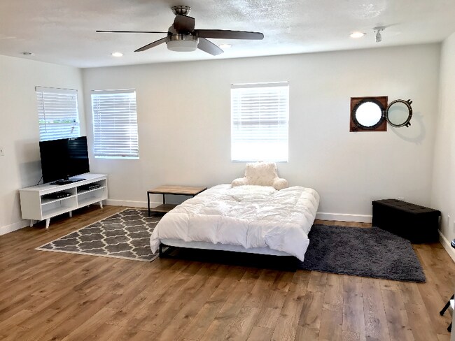 983 Hawaii Ave, San Diego, CA 92154 - photo 7