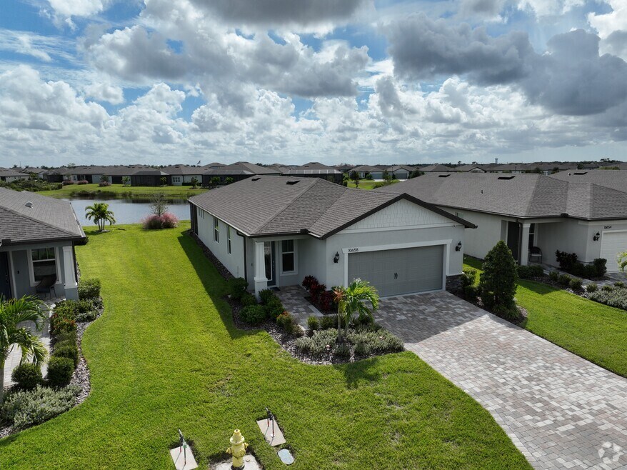 10658 Spring Tide Way, Parrish, FL 34219 - photo 2