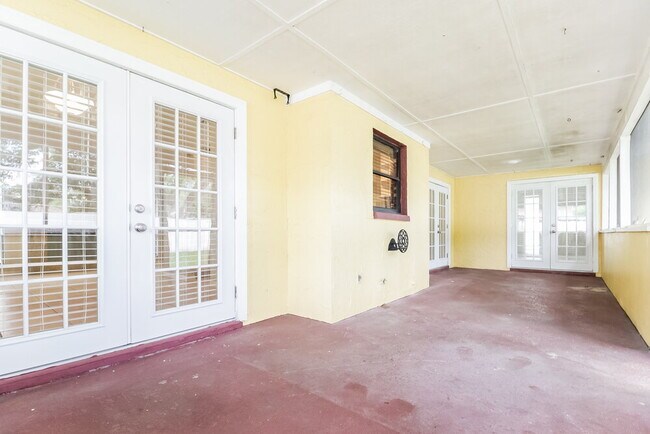 5503 Bluejay Ln, Tampa, FL 33625 - photo 7