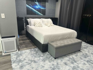 2240 N Legion Dr, Signal Hill, CA 90755