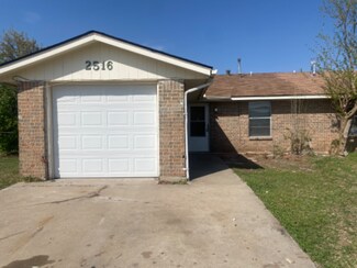 2516 NE Dearborn Ave, Lawton, OK 73507