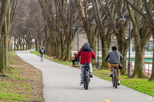 The Heritage Rail Trail provides a scenic walking and bike path along the Susquehanna River.