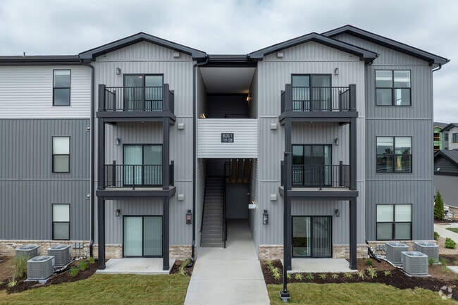 Hearthstone at Autumn Hollow, Wentzville, MO 63385 - photo 6