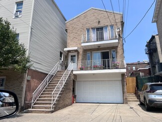 406 5th St, Union City, NJ 07087