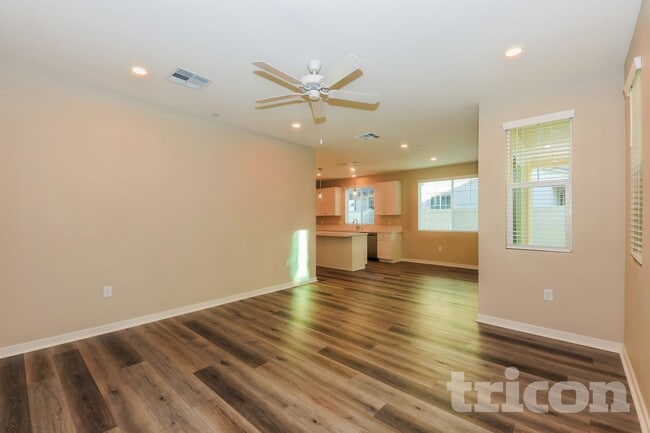 29397 Walnut Tree Way, Winchester, CA 92596 - photo 4