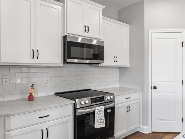 313 Keller Dr, Hazel Green, AL 35750 - photo 2