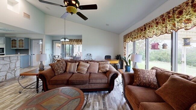 300 Summit Ridge Rd, Burnet, TX 78611 - photo 2