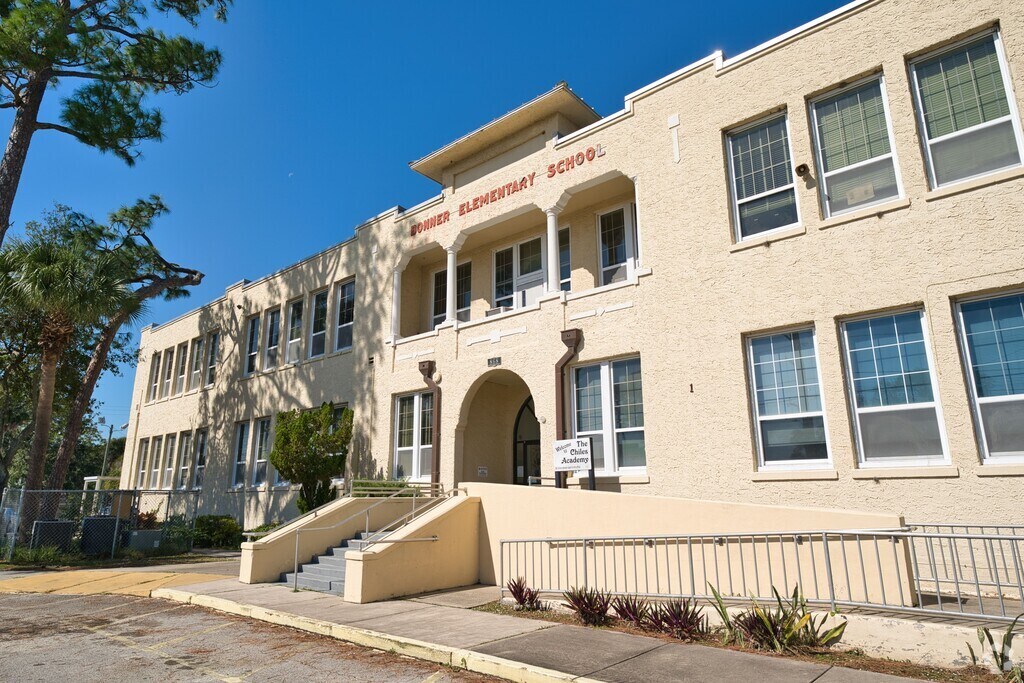 The Chiles Academy serves students in the Central Daytona Beach community.
