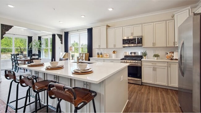 10041 Shenandoah Ln, White Plains, MD 20695 - photo 4