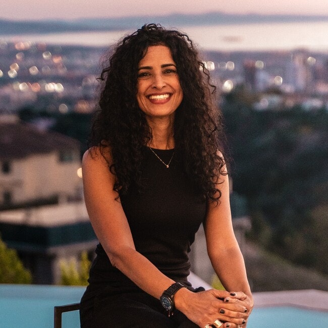 Shelhee Gal-Kossover