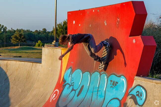 May-Lecta-Sweet Historic District is within walking distance to many of the parks in Fort Smith.