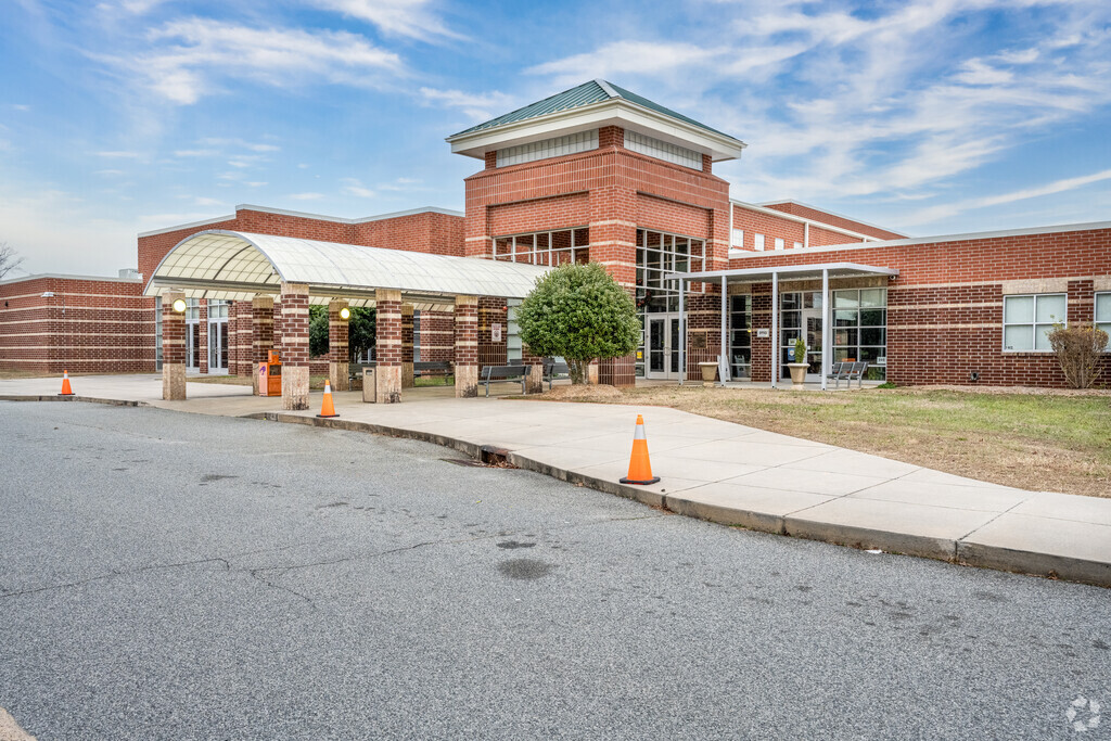 William Ellis Middle School is the #2 best public middle school in Davie County.