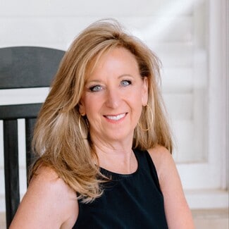 Carmen Hennelly