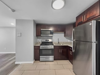 19 Grove St Unit 7, Methuen, MA 01844