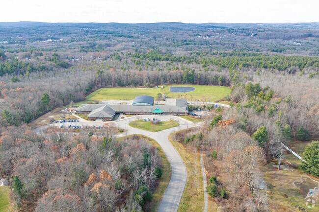 Welcome to Dr Leroy E. Mayo Elementary School located in Holden, Massachusetts.