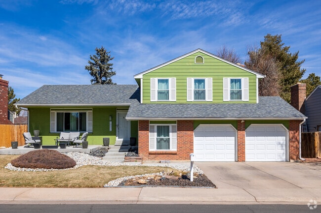 Aurora Highlands embraces the concept of a suburban lifestyle with modern amenities