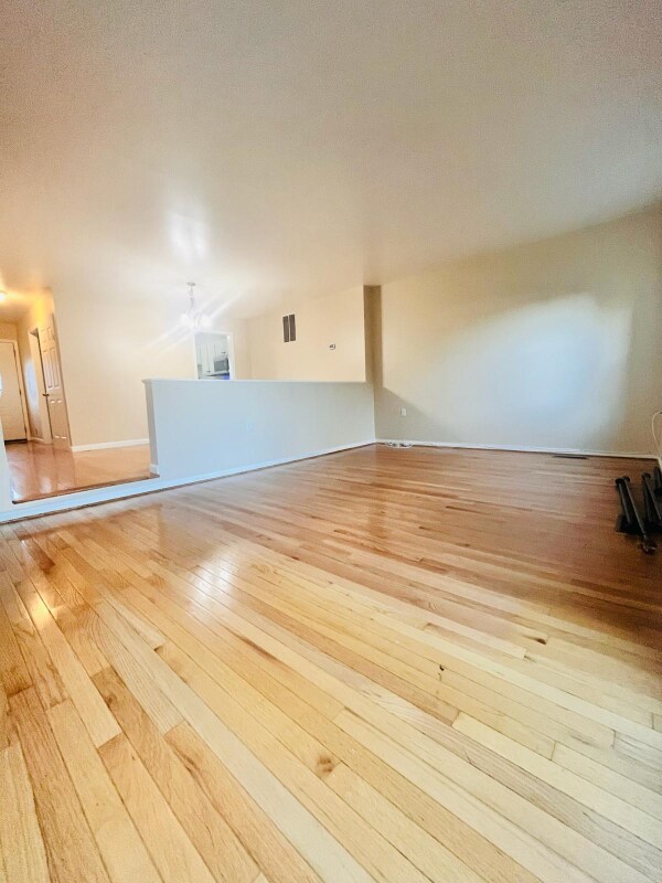 12036 Stallion Ct, Woodbridge, VA 22192 - photo 4