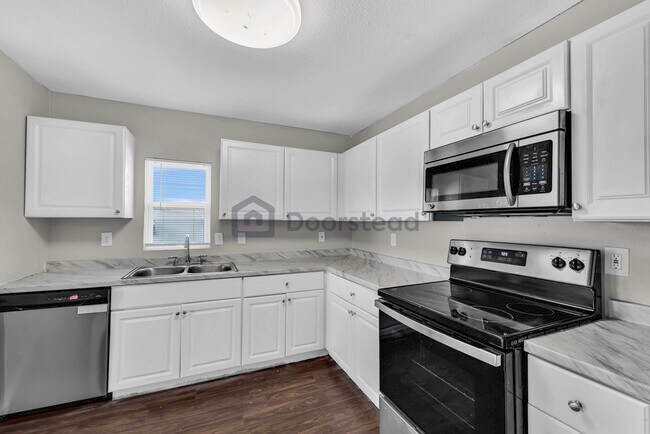 2735 Purington Ave unit 20, Fort Worth, TX 76103 - photo 2