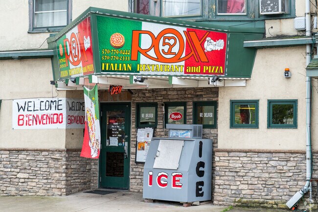 Plymouth residents head to ROX 52 pizza for a quick lunch.