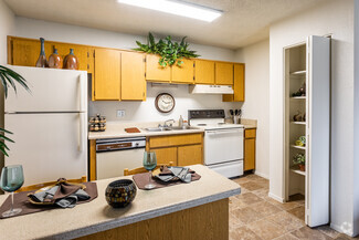 1362 S Vineyard, Mesa, AZ 85210