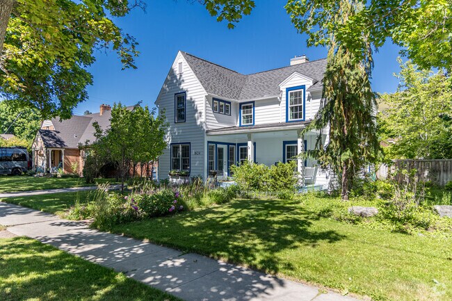 Homes near the University of Montana tend to be larger craftsman style.