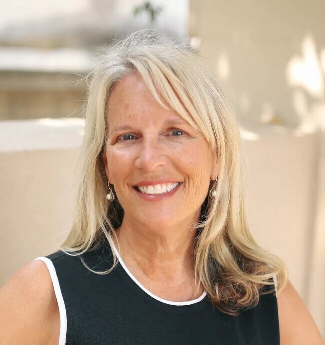 Tracey Stotz