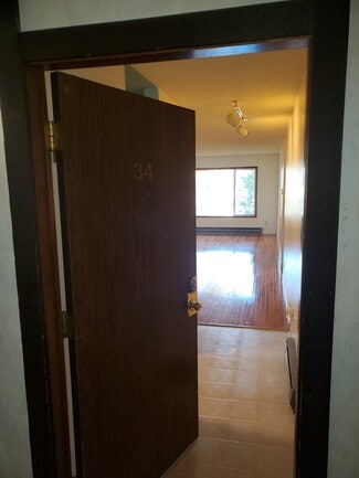 3100 Ward Plaza Unit 34, Anchorage, AK 99517