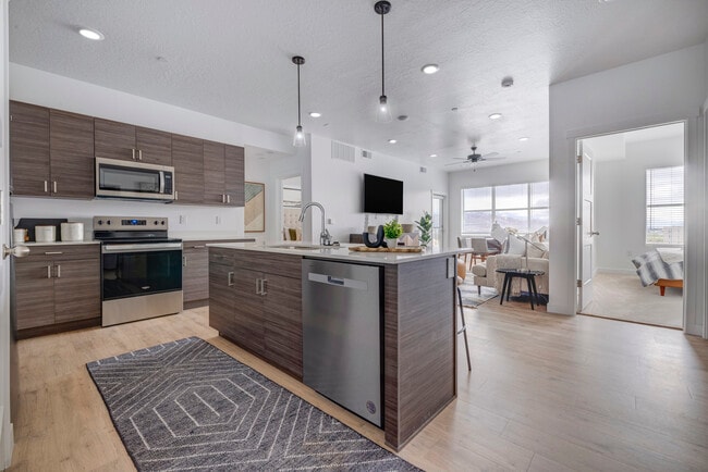 Large Kitchen For Cooking Meals Together!