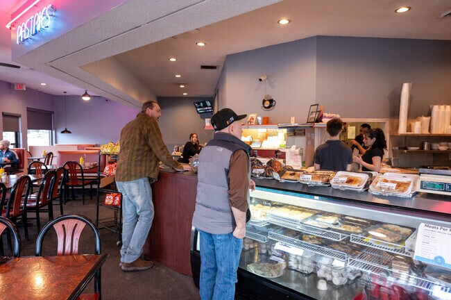 Siegel's Deli in Commerce caters the finest deli foods for all of your entertaining needs.