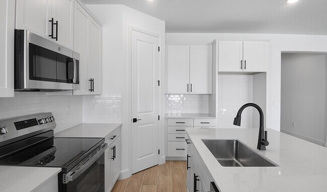 159 Waterstone Loop, Tavares, FL 32778 - photo 5